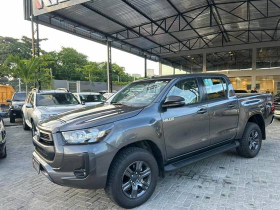 TOYOTA HILUX 2.8 D-4D TURBO DIESEL CD POWER PACK 4X4 AUTOMÁTICO